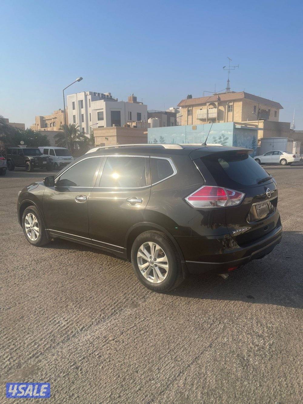 نيسان اكستريل ٢٠١٥ شرط الفحص بحالة ممتازة5