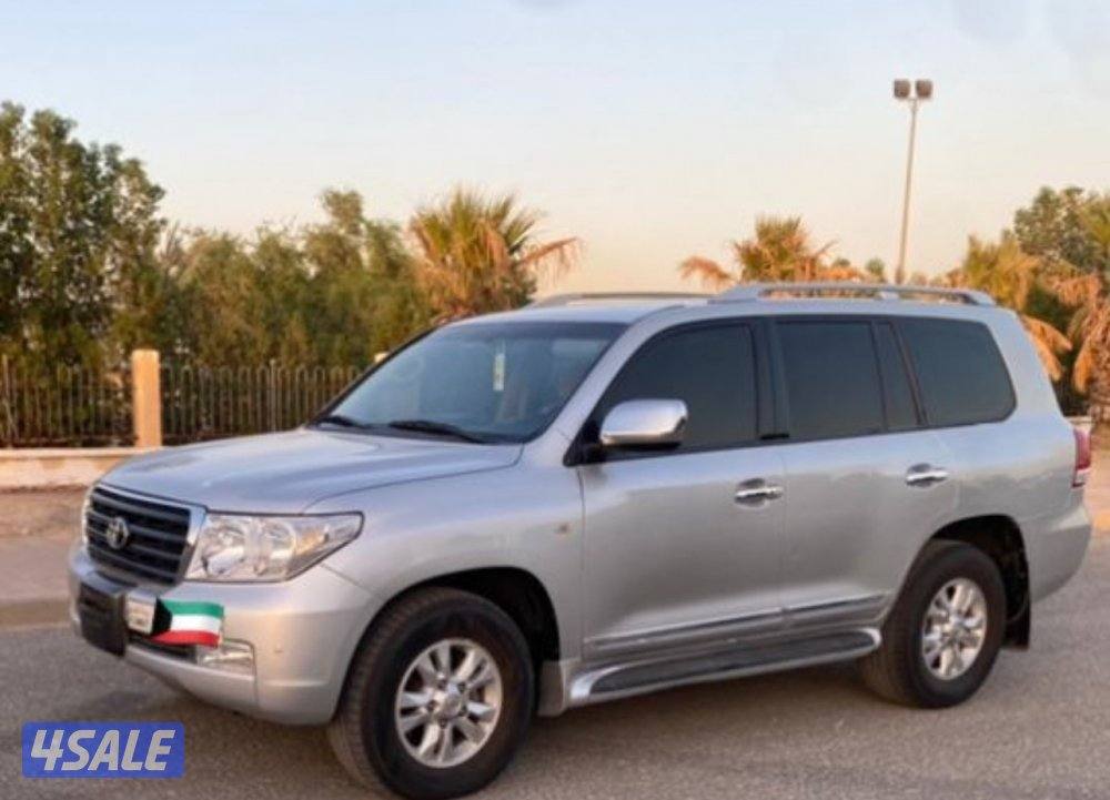 للبيع لاندكروزر / 2010 GXR ٨ سلندر2