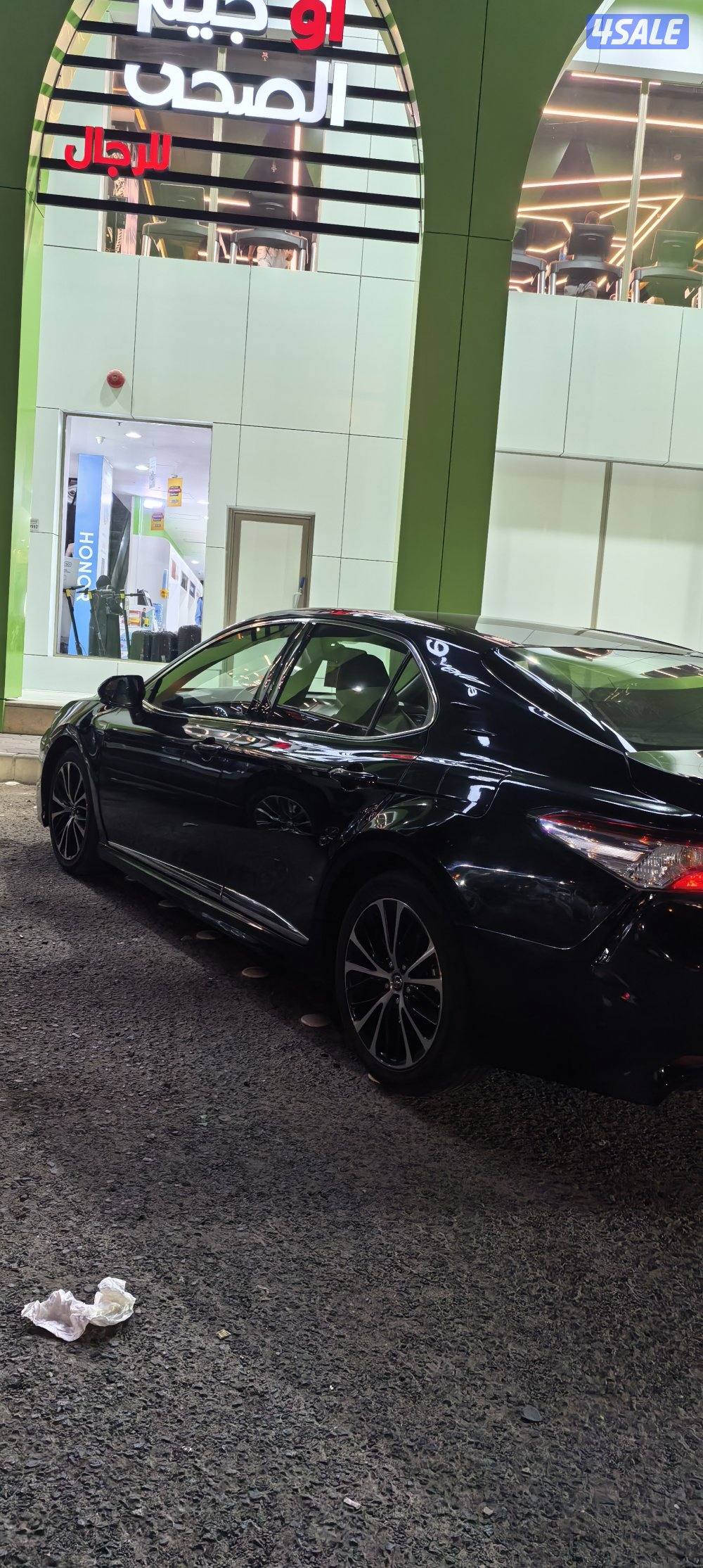 للبيع  كامري سبورت ٤ سلندر1