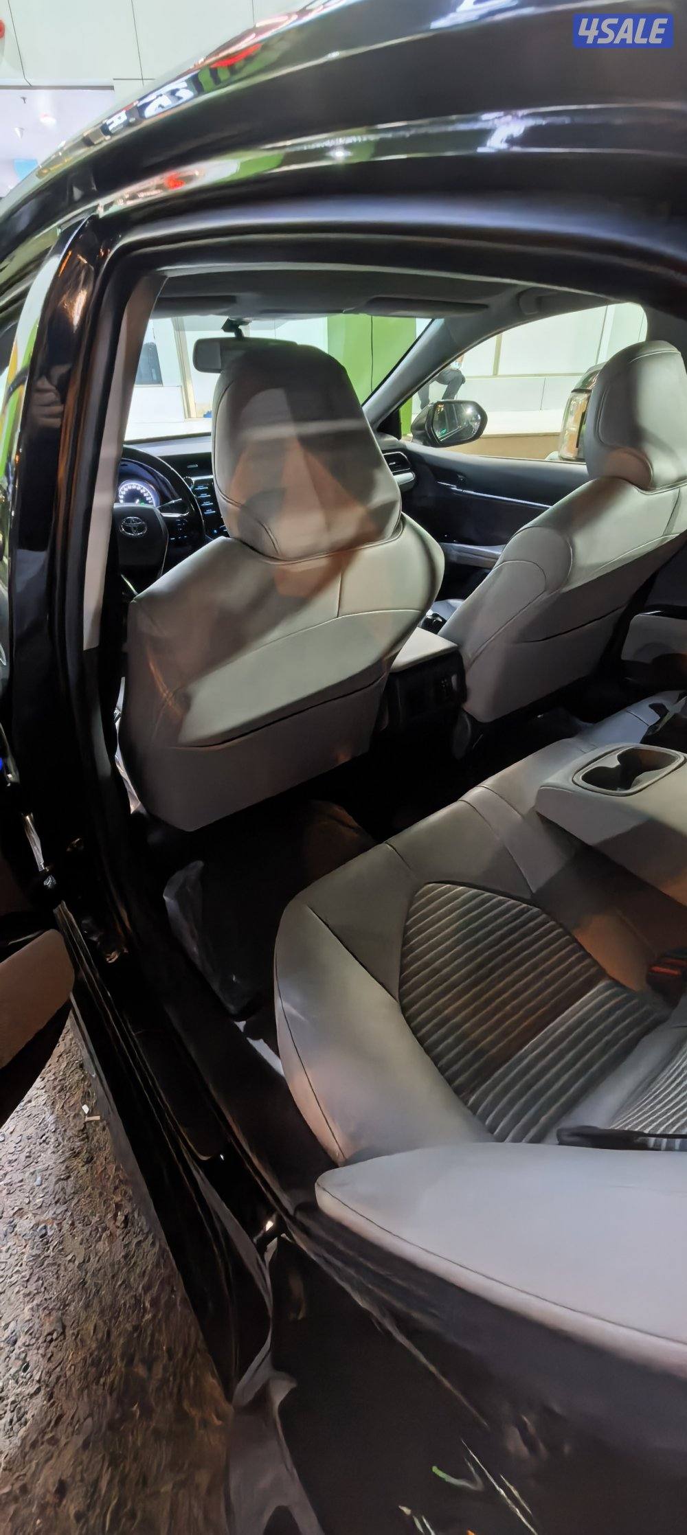 للبيع  كامري سبورت ٤ سلندر2