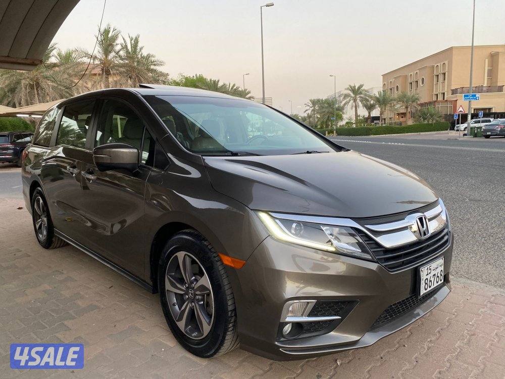 للبيع  اوديسي  صبغ وكاله بحالة ممتازه 20181