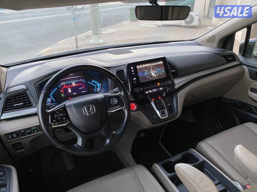 للبيع  اوديسي  صبغ وكاله بحالة ممتازه 20184