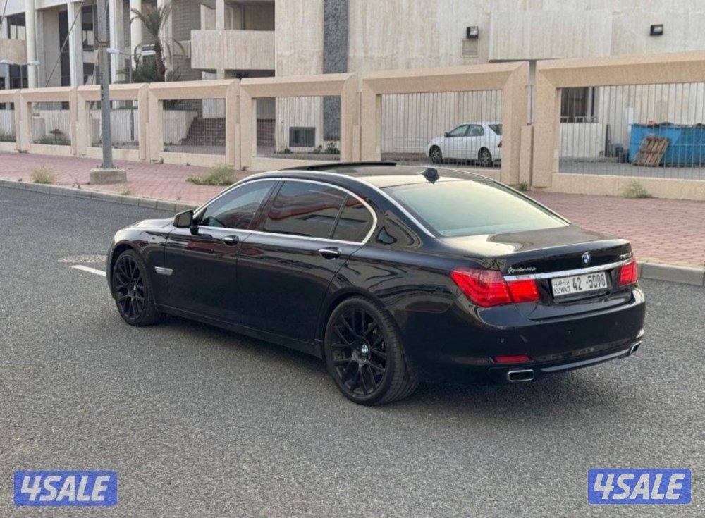 بي ام دبليو il740 موديل 210 للبيع نظيف جدا لا يحتاج لاي مصروف اعلي فئه1