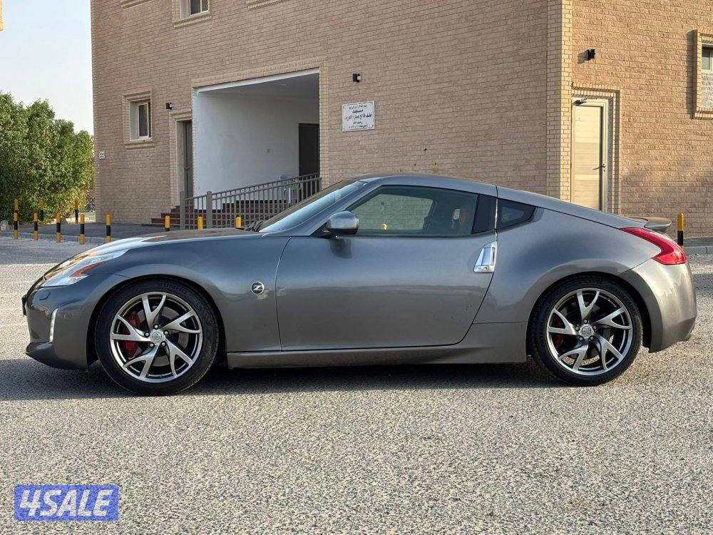 نيسان زد 20133