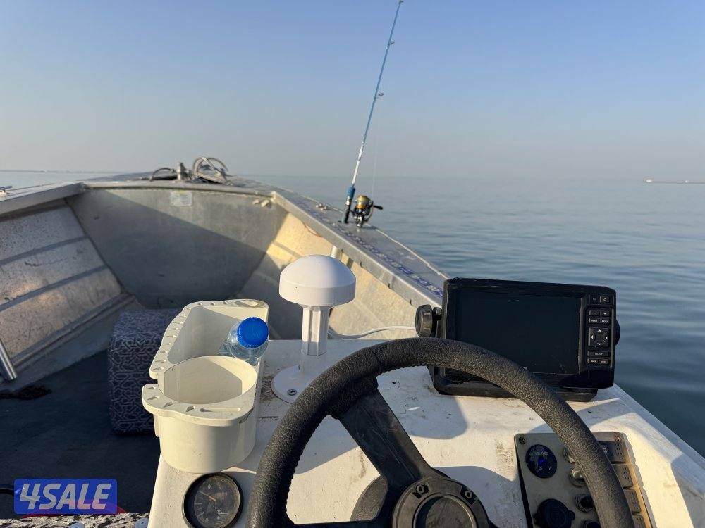 طراد نيوزيلندي 20 قدم  – مكينة ياماها1