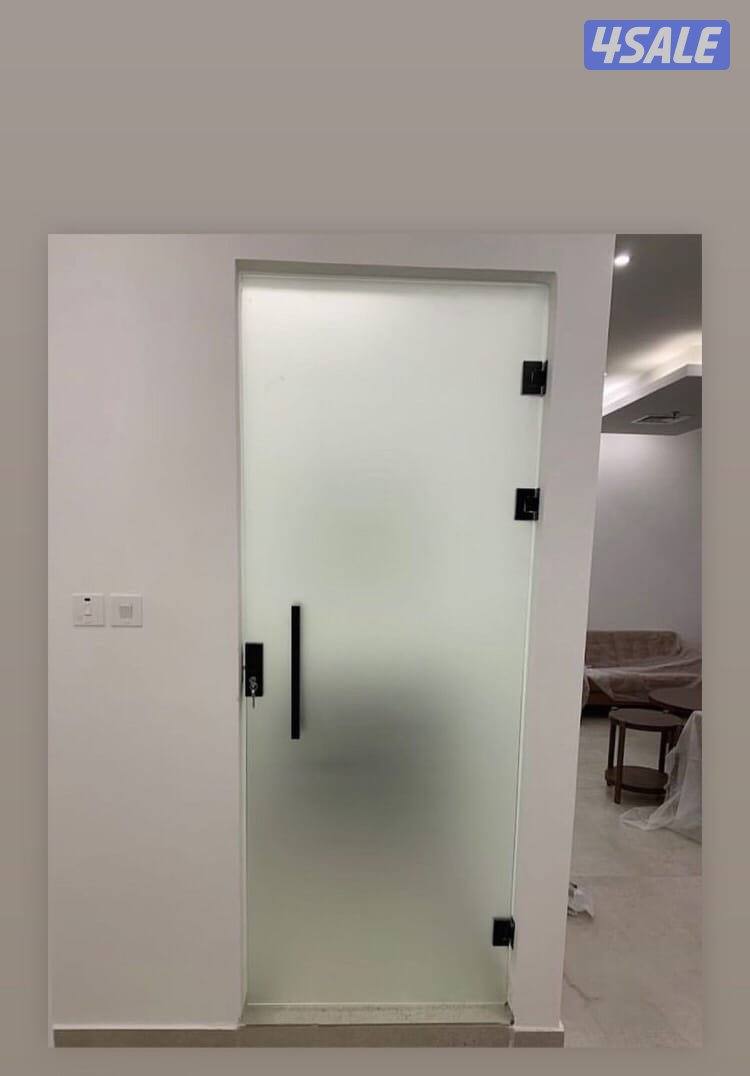 فني زجاج مرايا شور بكس دونيا مدخل فلل5