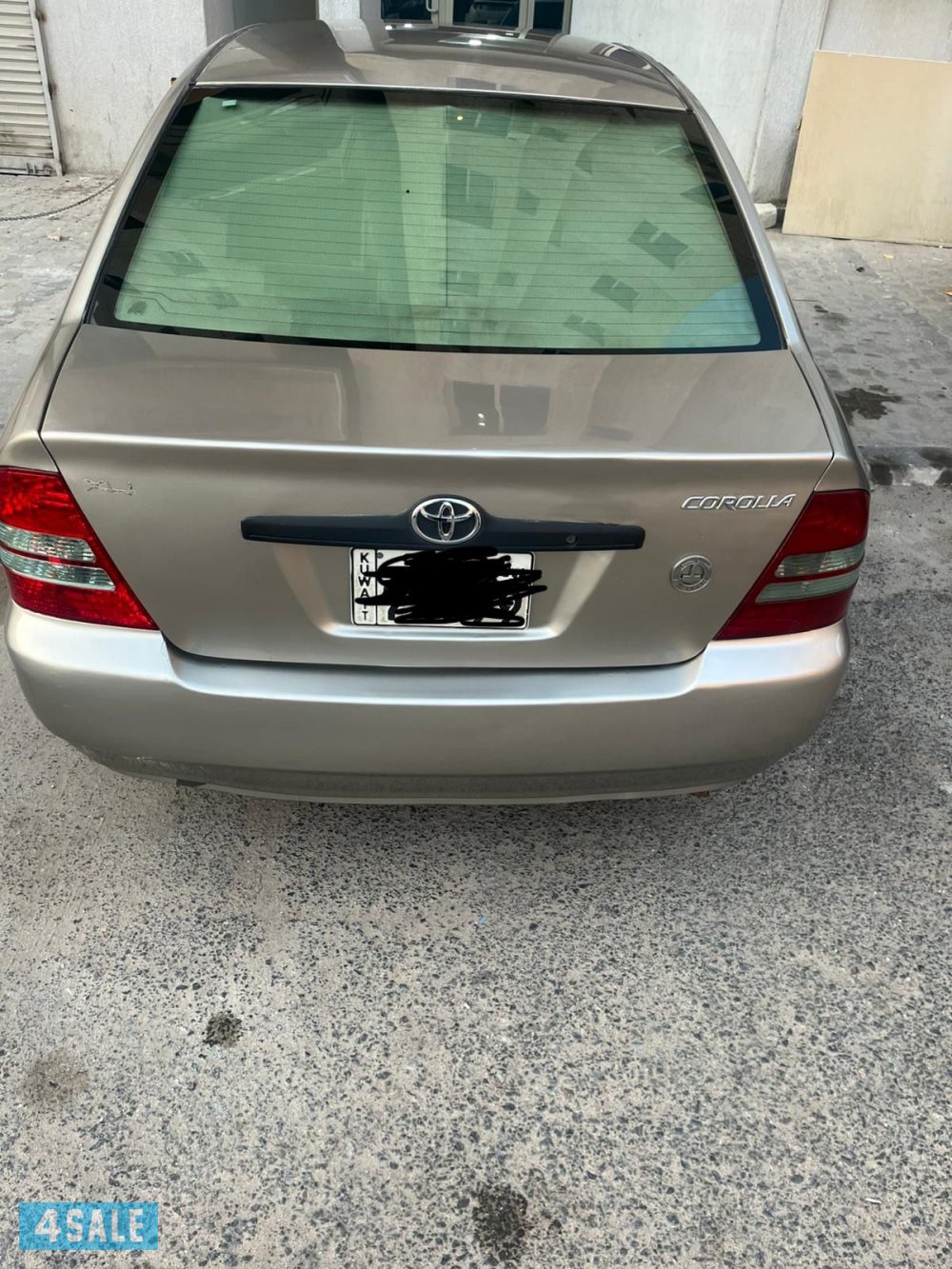 لبيع كورولا 20041