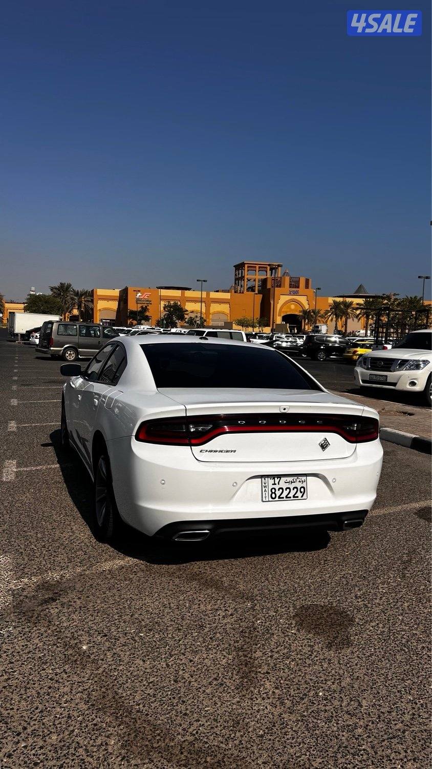 للبيع تشارجر ٢٠٢٠ شرط الفحص ماشي ١١٢ الف صبغ الوكاله فل حمايات0