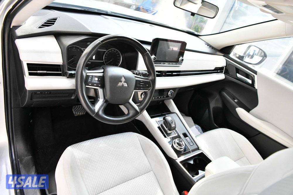 ميتسوبيشي اوتلاندر5