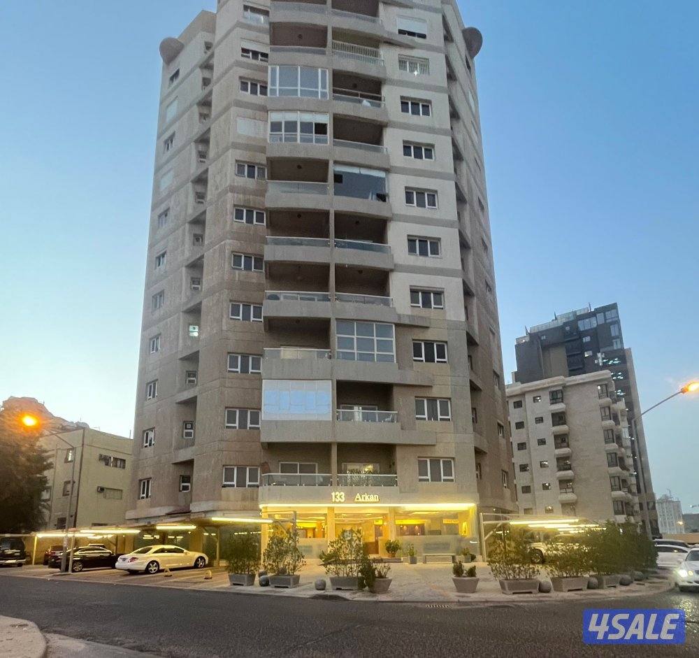 للبيع شقه مطلعه على البحر ببنيد القار0