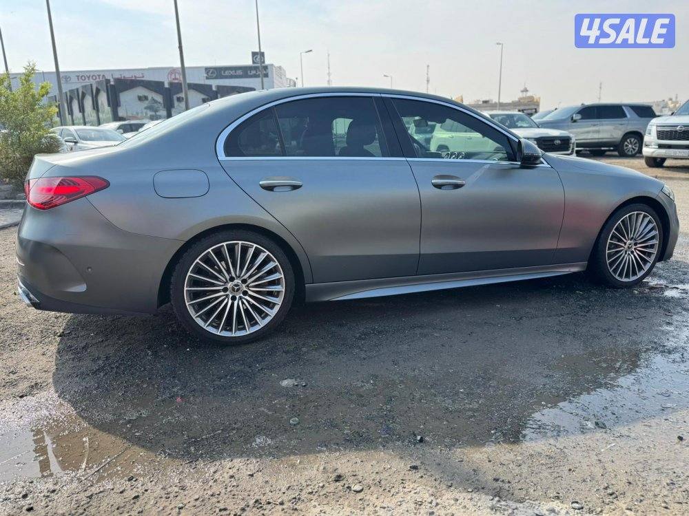 مرسيدس C300  موديل 2023 ماشى 23.000 k.m2