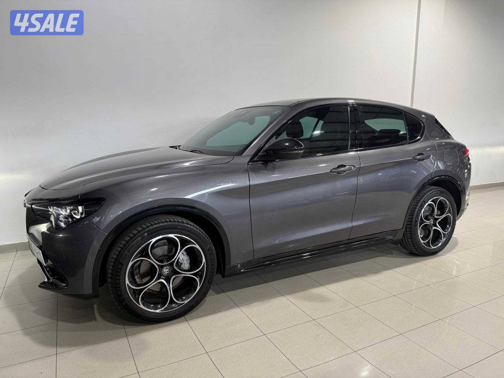 Alfa Romeo Stelvio Veloce1