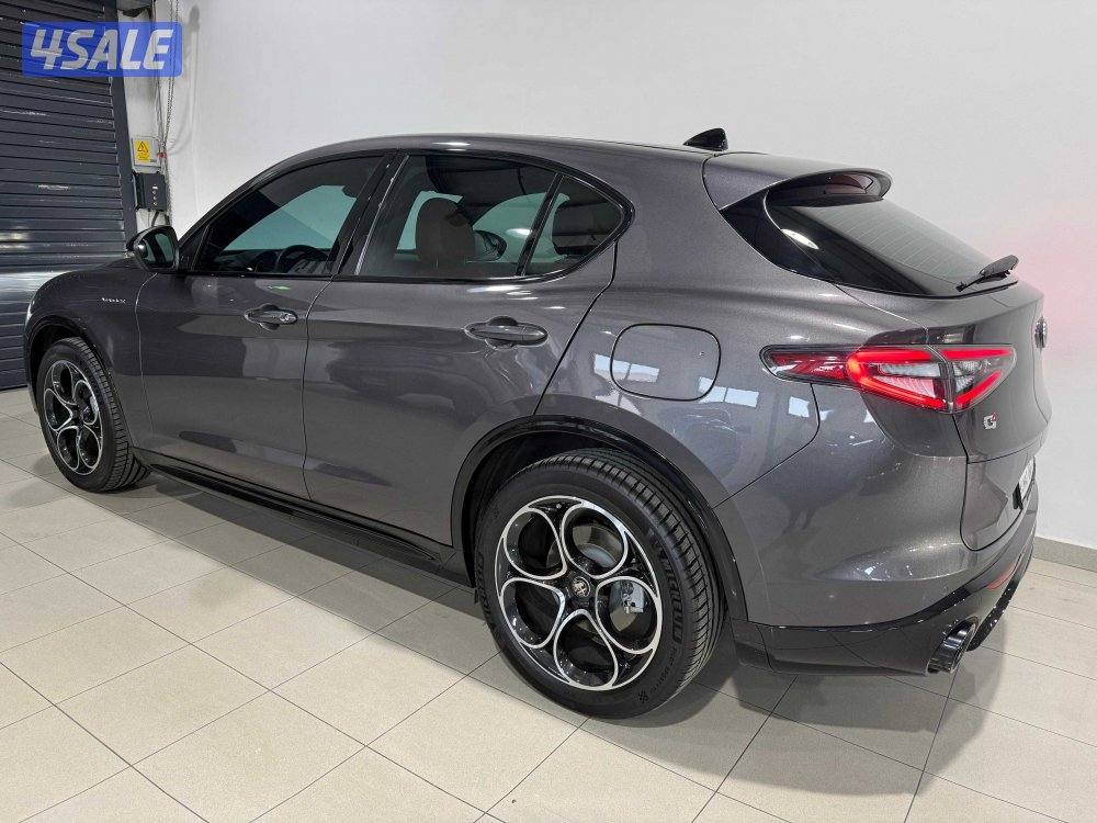 Alfa Romeo Stelvio Veloce2