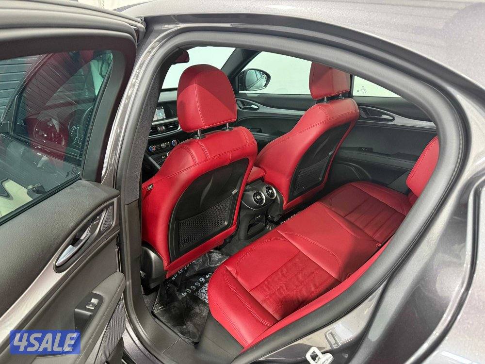 Alfa Romeo Stelvio Veloce6