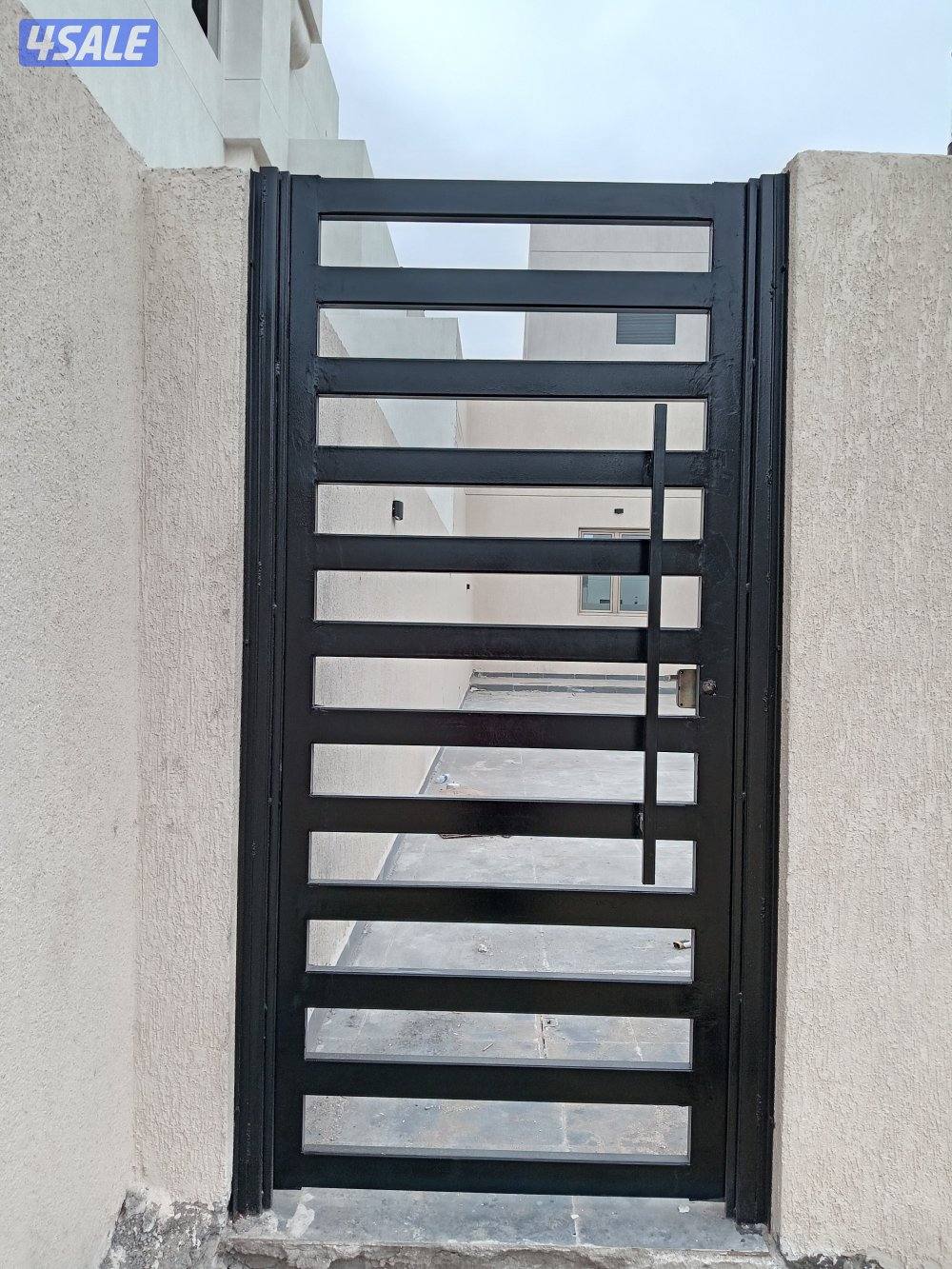 حداد مظلات أبواب سوار غرف سندويتش بانل11