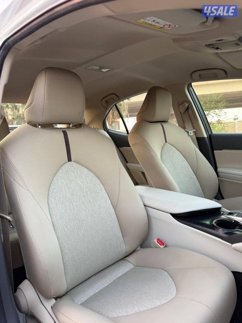 كامري ماشي 18 الف فقط سيرفس منتظم موديل 2019 بحاله ممتازه شرط الفحص6