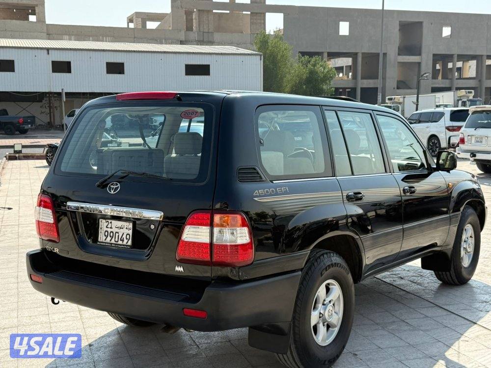 للبيع الاند كروزر موديل ٢٠٠٧ GXRقير عادي أساس شرط الفحص ماشي ٥٠٠3