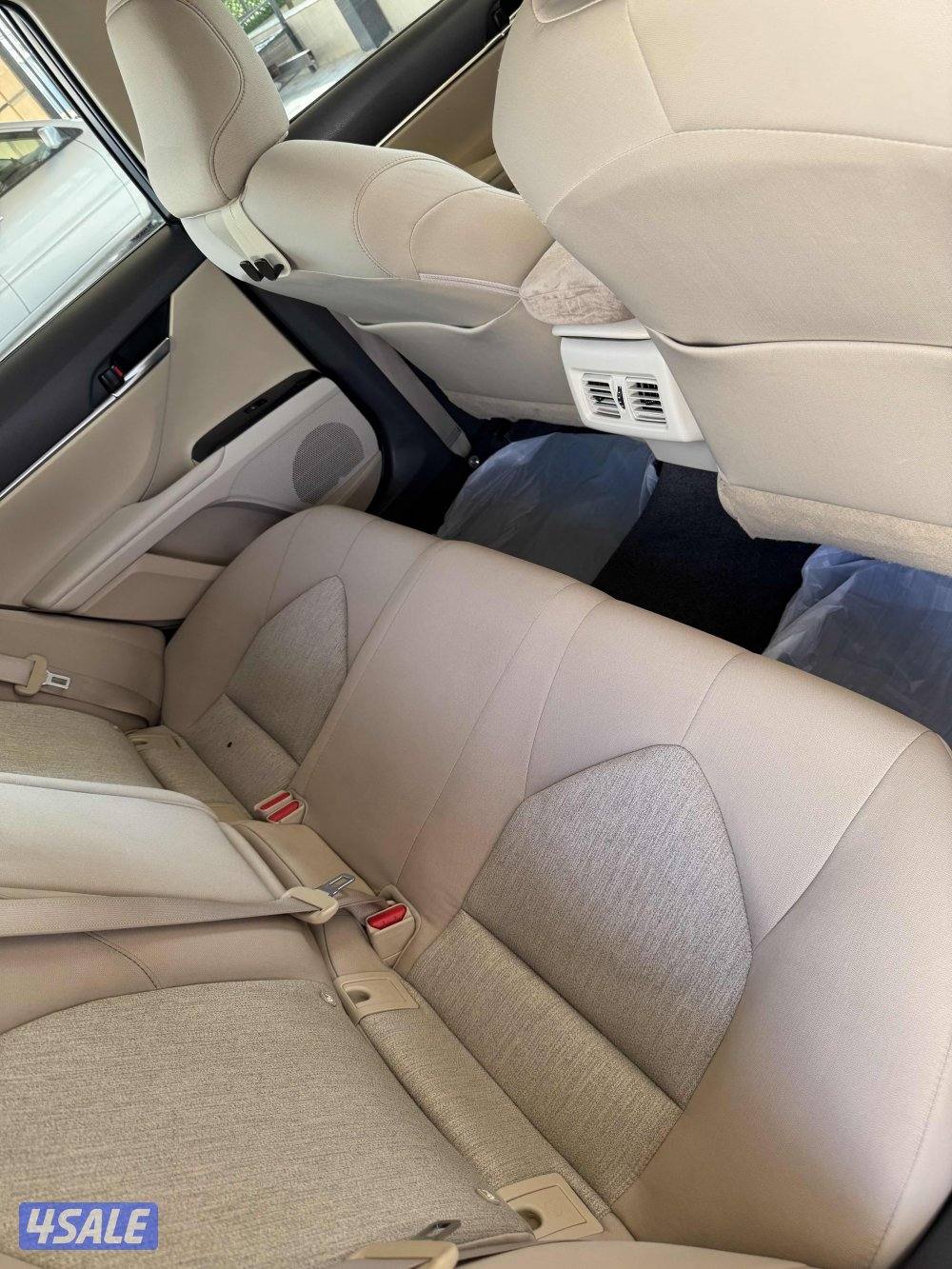 للبيع كامري 2019 كامل المواصفات  بحاله ممتازه شرط الفحص ماشي 2390005