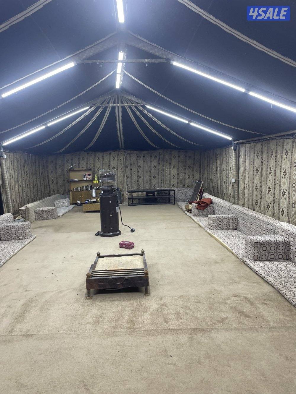 للبيع خيمة بيت شعر اصلي الاماني  14ب6 معها مساند شرط ماتخر بالمطر3