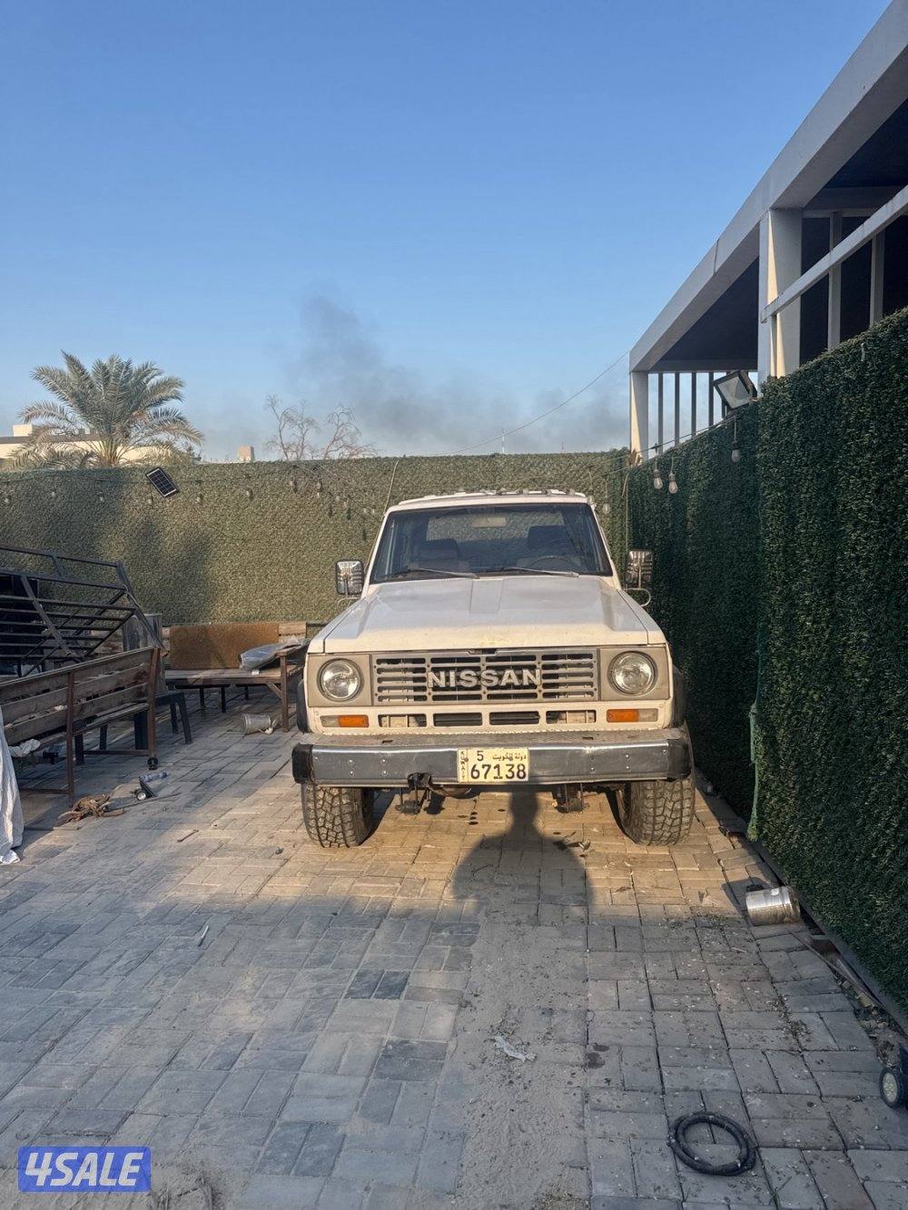 سفاري موديل 1983 باب واحد  الي يدور النوادر بيعه سررريعه2