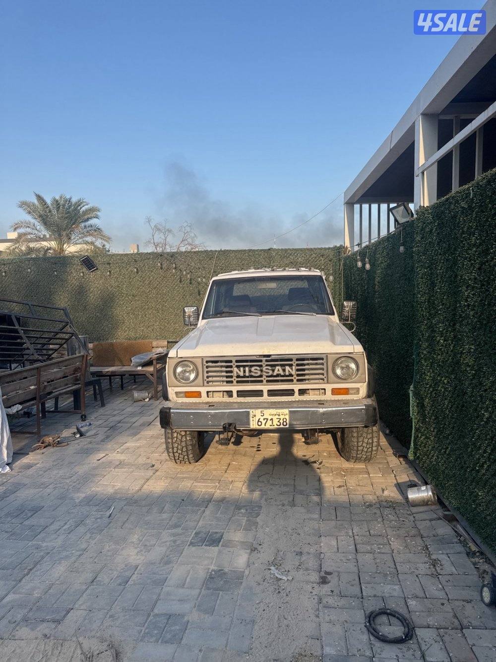 سفاري موديل 1983 باب واحد  الي يدور النوادر بيعه سررريعه3