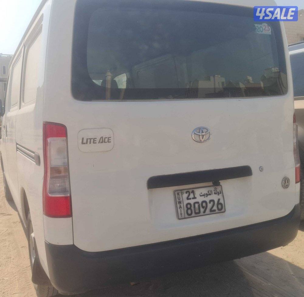 باص مقفل تويوتا لايت أس موديل 2023 شرط الفحص5
