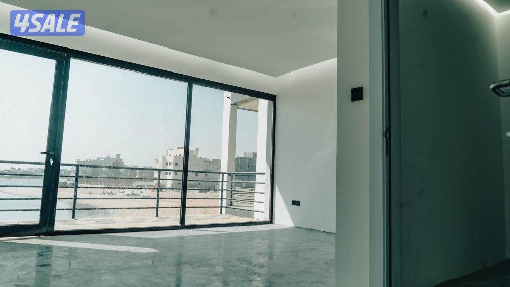 للبيع شاليه عالبحر فاخر3