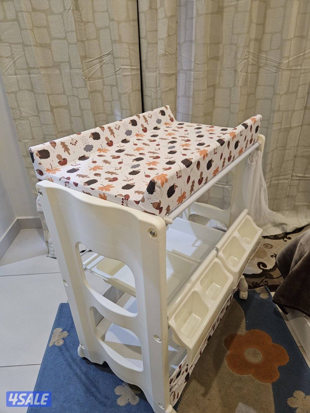 Movable Changing baby table1