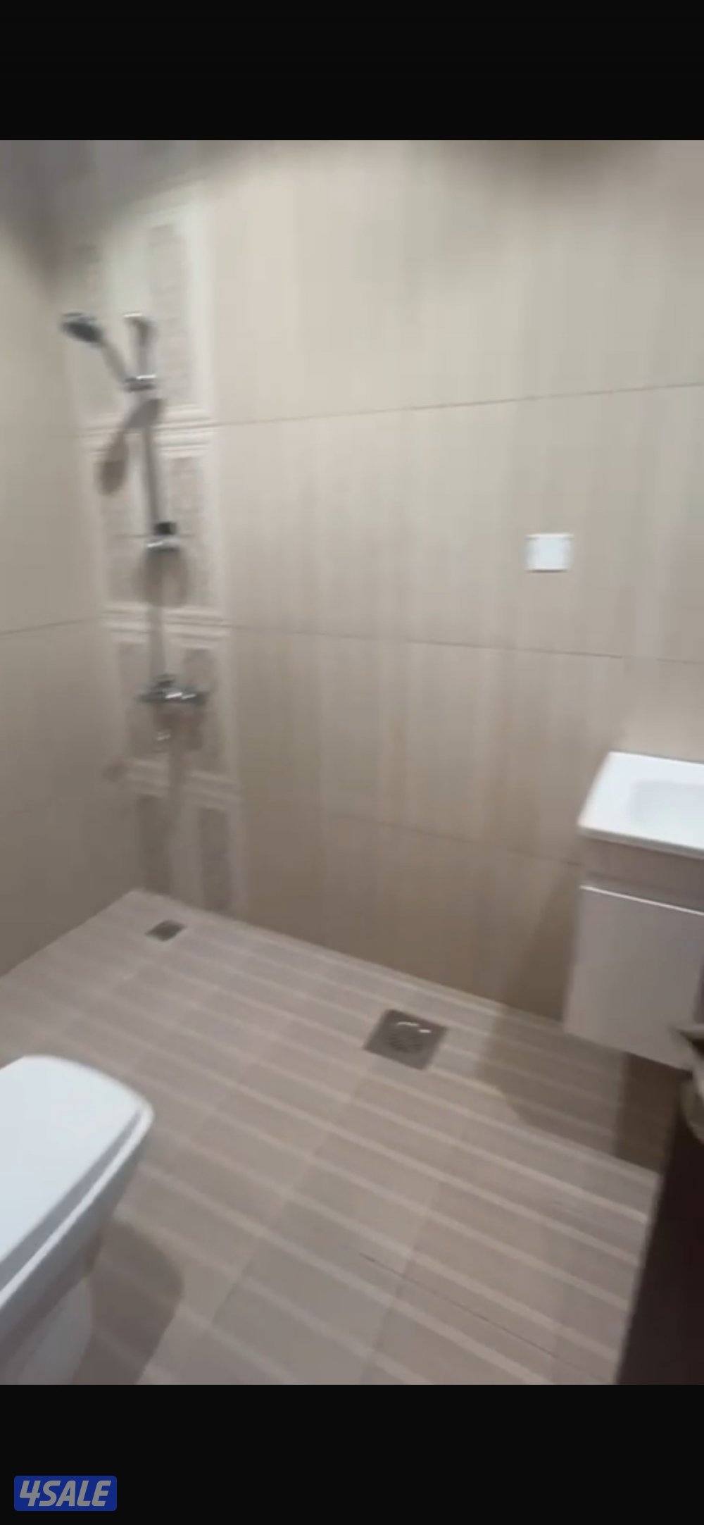 للإيجار قسيمه دورين في الوفره سوبر ديلوكس4