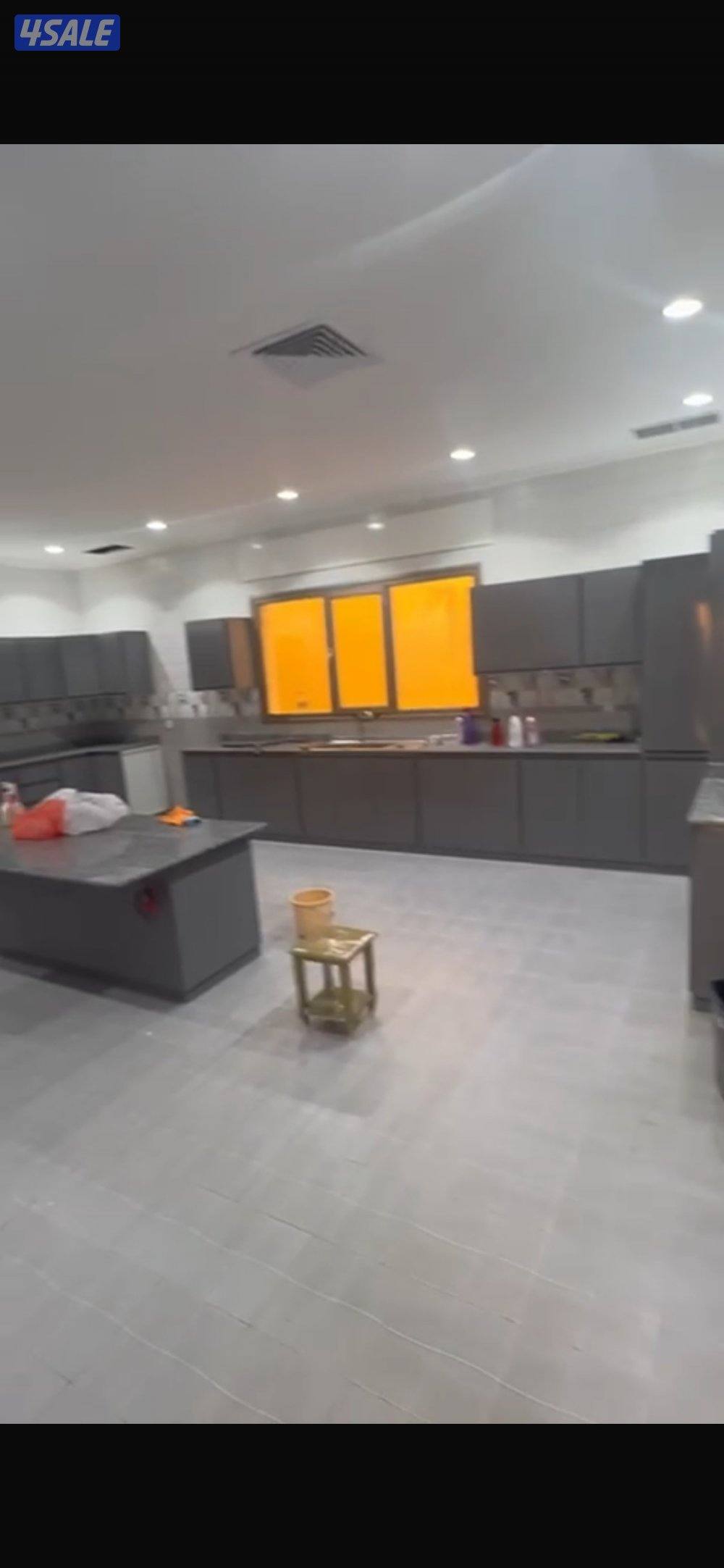 للإيجار قسيمه دورين في الوفره سوبر ديلوكس8