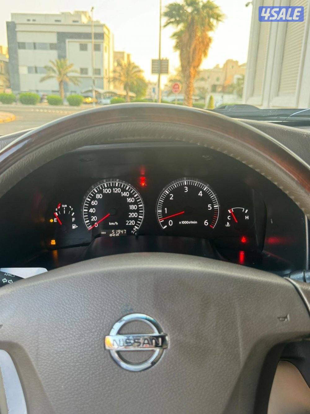 للبيع سفاري  2002 قير عادي اساس1