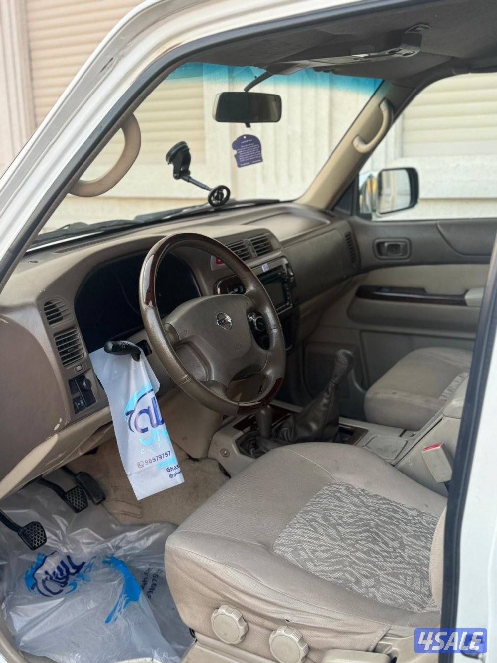 للبيع سفاري  2002 قير عادي اساس5