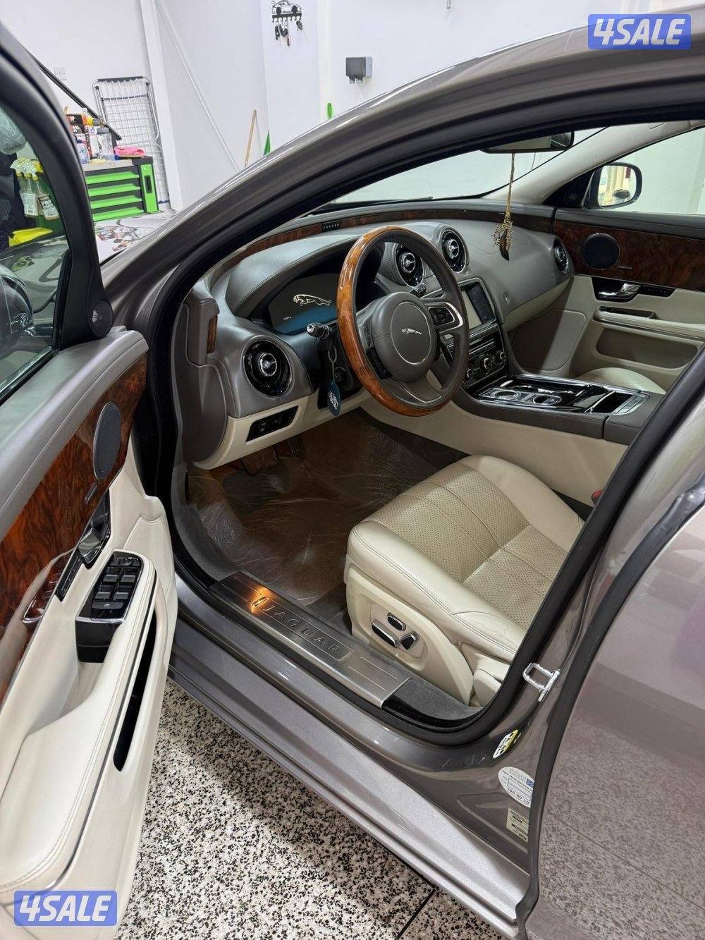 جكوار XJ موديل201311