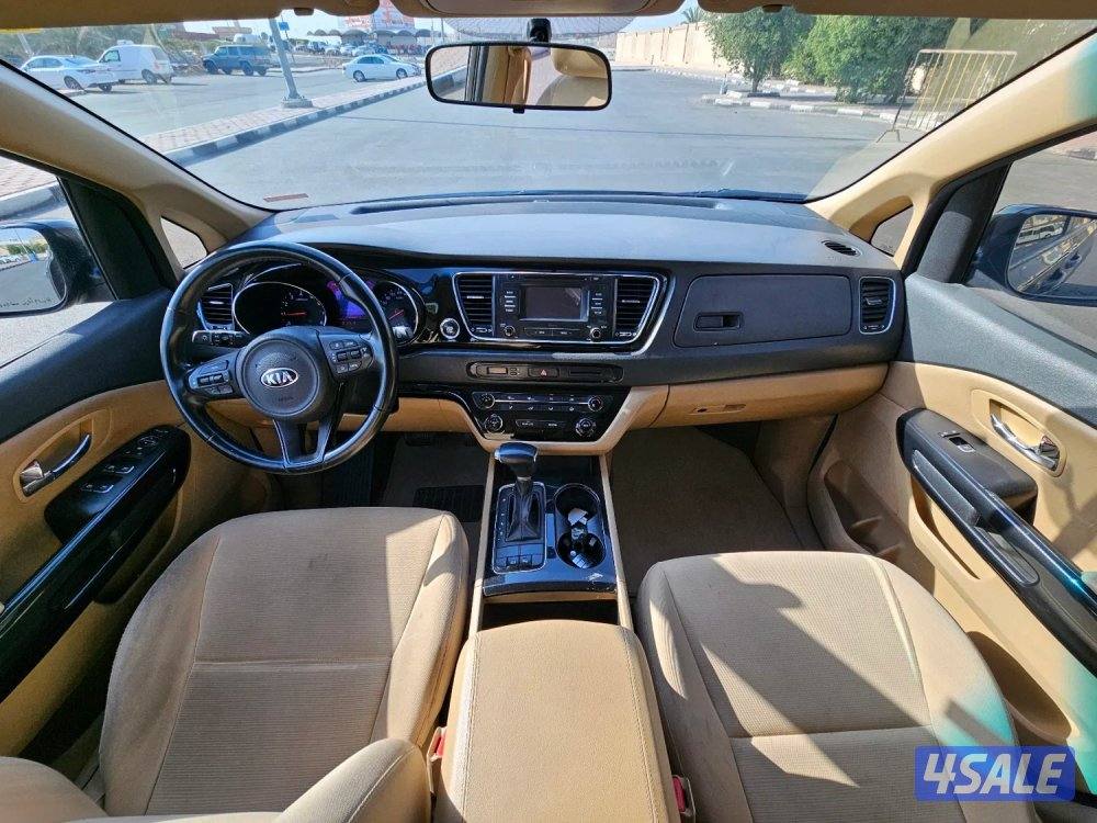 Kia carnival8