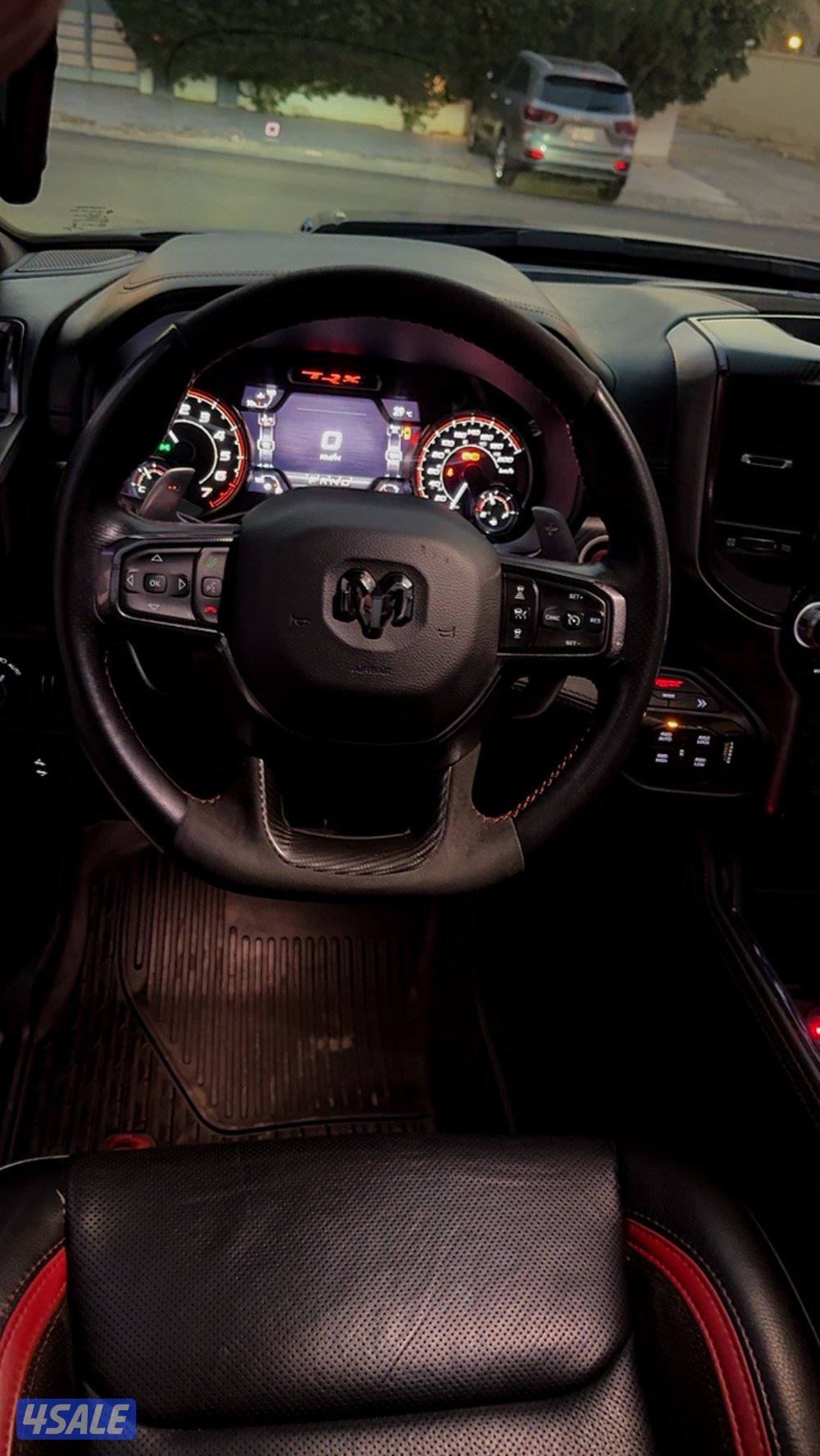 للبيع دودج رام تي أر أكس موديل ٢٠٢١ كامل الموصفات فئه لانش أدشن14