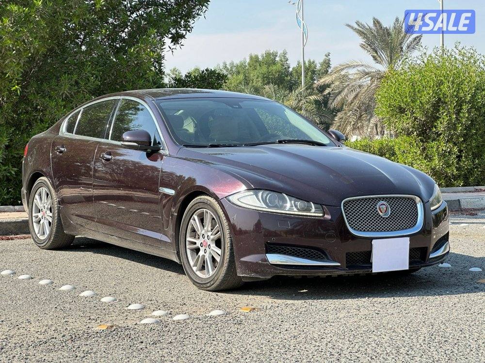 جاكوار XF 
موديل 2014
عداد 127 الف2