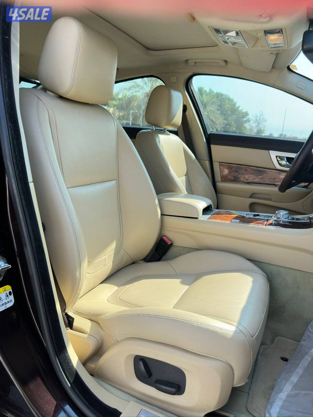 جاكوار XF 
موديل 2014
عداد 127 الف12