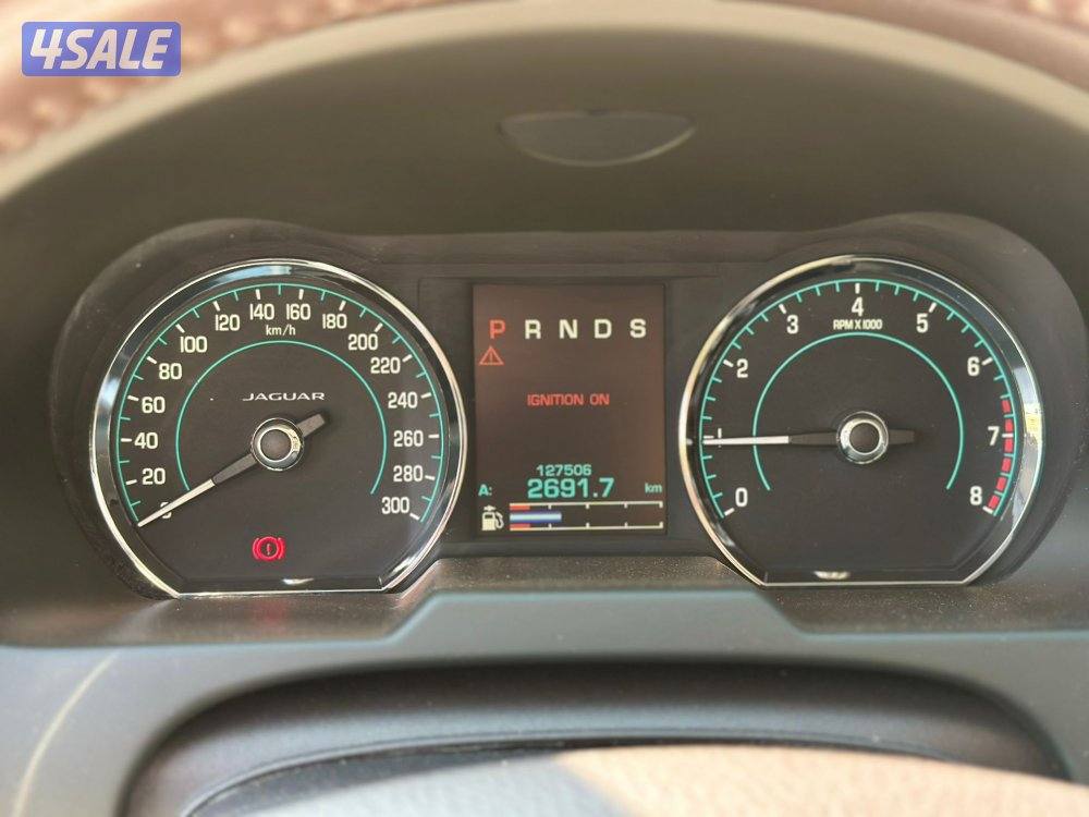 جاكوار XF 
موديل 2014
عداد 127 الف15