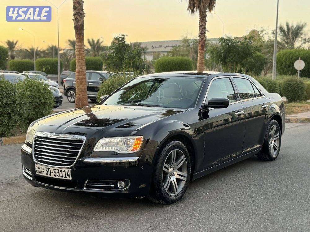 كرايزلر C300 موديل 2014 ممتازه جدا شرط الفحص1