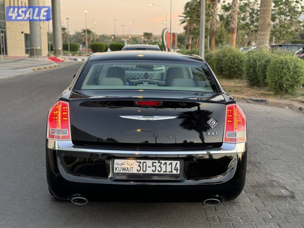 كرايزلر C300 موديل 2014 ممتازه جدا شرط الفحص4