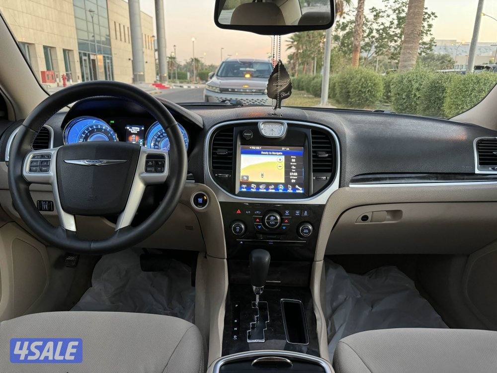 كرايزلر C300 موديل 2014 ممتازه جدا شرط الفحص7