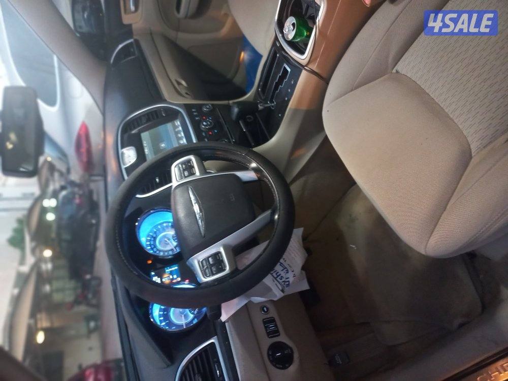 كرايسلر 300c هيمي 2013 بحالة جيدة الفحص مرفق مك4