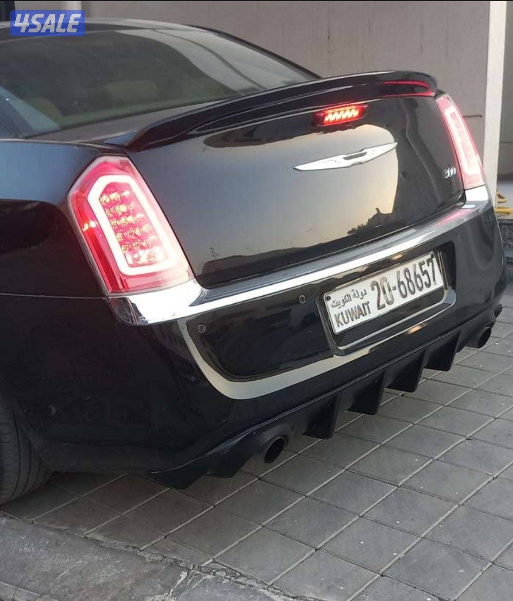 كرايسلر 300c هيمي 2013 بحالة جيدة الفحص مرفق مك9