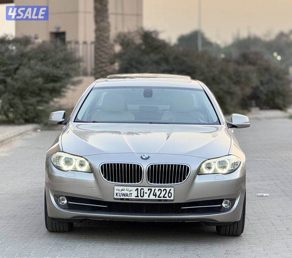 بي ام دبليو 528i الغانم 2012 عداد 137 ألف كامل المواصفات0