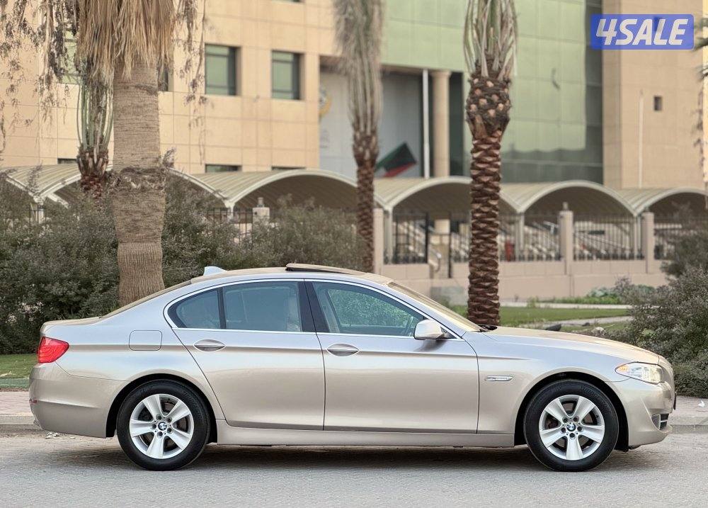بي ام دبليو 528i الغانم 2012 عداد 137 ألف كامل المواصفات2