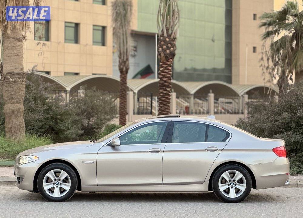 بي ام دبليو 528i الغانم 2012 عداد 137 ألف كامل المواصفات1