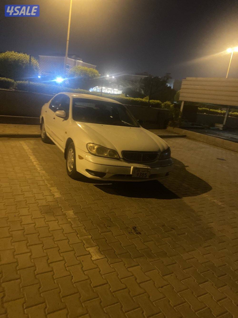 موديل 2002 المالك الاول بجالة جيده ماشيه 255 الف0