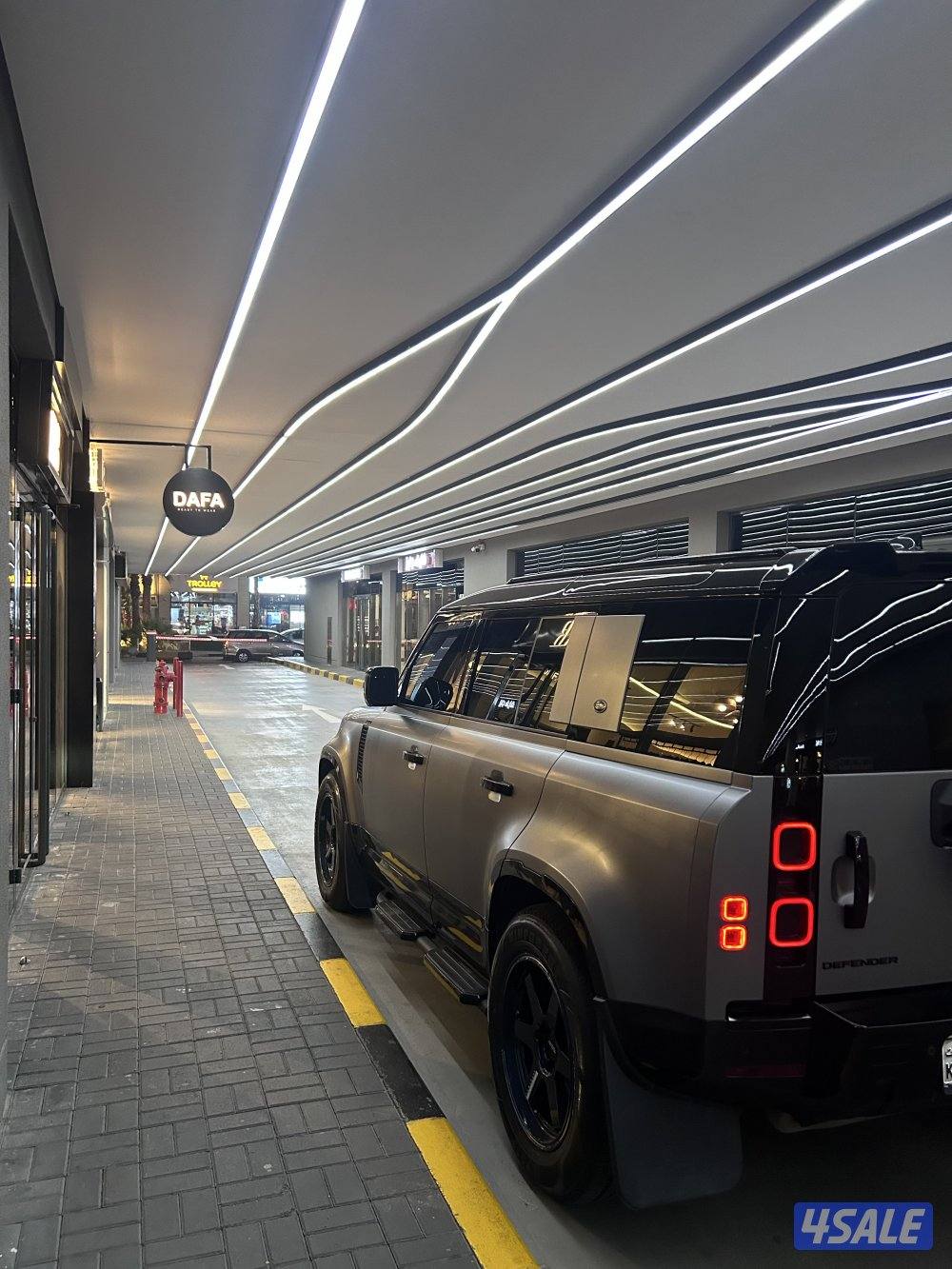 للبيع ديفندر 20244