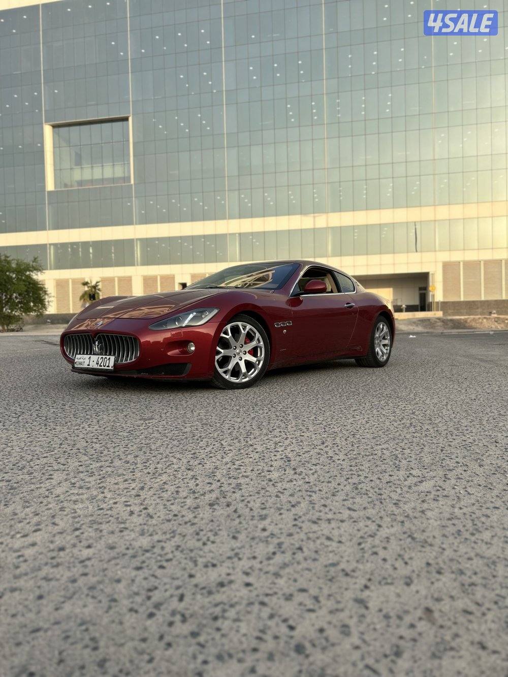 مازيراتي غراند سبورت المالك الاول وكالة الكويت ماشي ٧٩ الف0