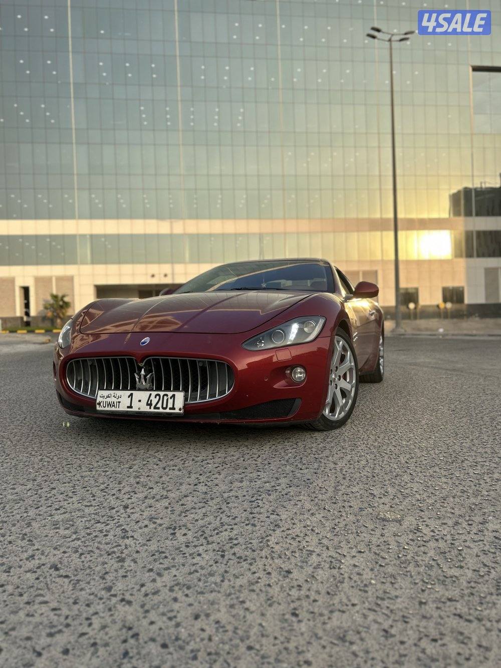 مازيراتي غراند سبورت المالك الاول وكالة الكويت ماشي ٧٩ الف10